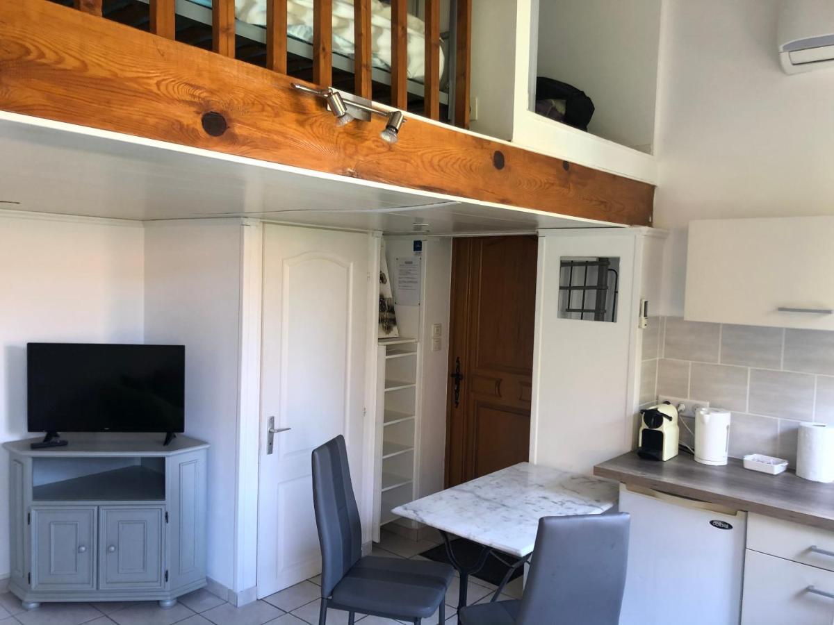 Meuble De Tourisme 2 Etoiles 40 Cours Napoleon Apartment Аячо Екстериор снимка