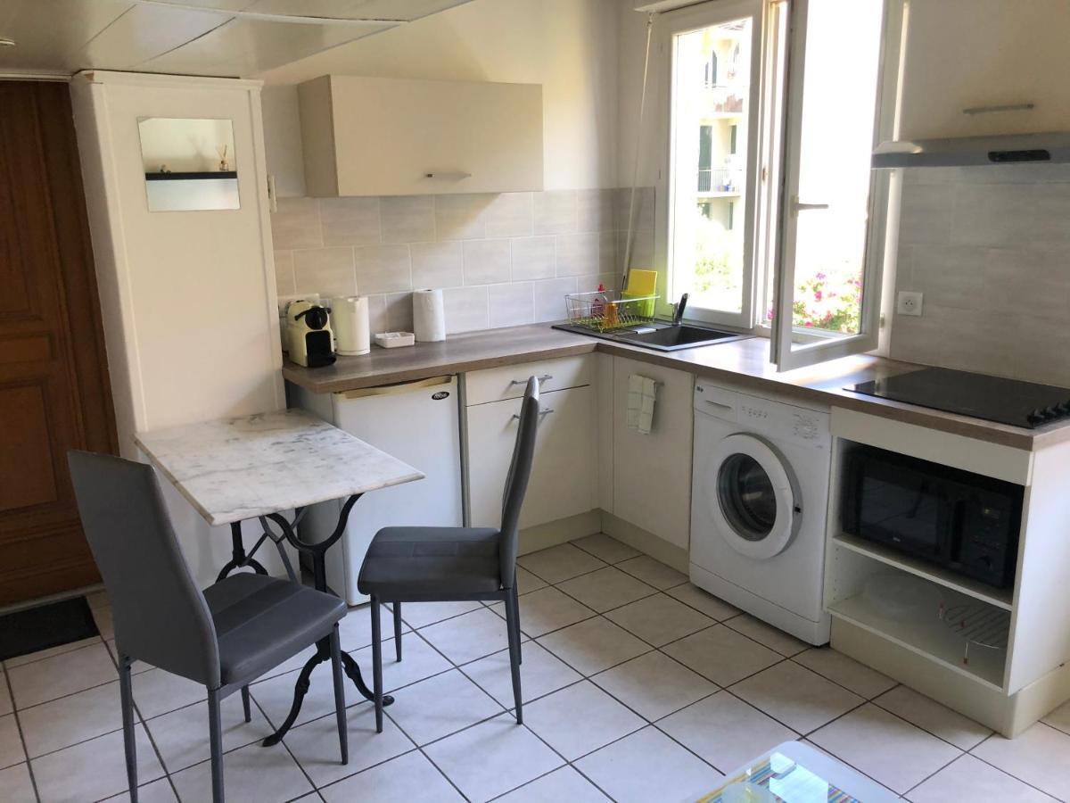 Meuble De Tourisme 2 Etoiles 40 Cours Napoleon Apartment Аячо Екстериор снимка